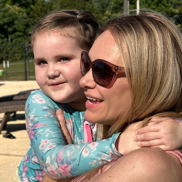 ✅ EllisAdd is Live!! Join me for great deals☺️💕✅ Live Show Listing - Picture 6 of 9